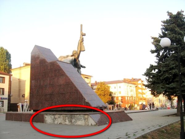 Глава СК России Александр Бастрыкин потребовал проверить состояние памятника Солдату в Шахтах